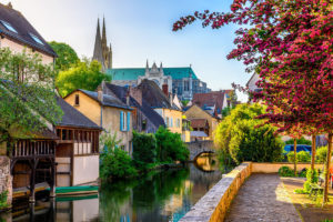 Chartres: An Artistic Weekend in 8 Stages