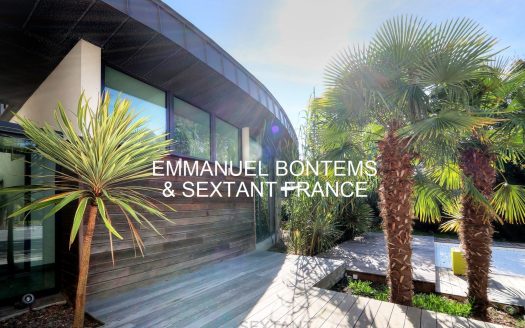 Magnificent Contemporary Villa of 275sqm Hidden in the Heart of La Baule with Pool and Landscaped Garden