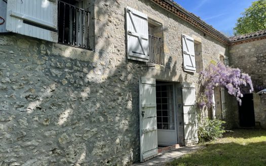 DOLMAYRAC – Magnificent 18th-century mill to renovate with swimming pool and 1.4465 hectares of wooded land – Lot & Garonne (47)