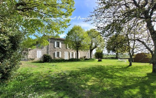 Old winery divided into 3 dwellings, barn and open views