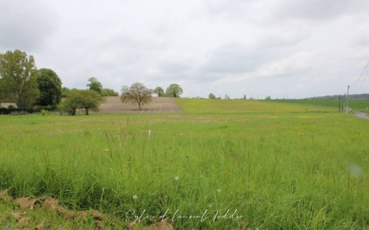 UNSERVICED BUILDING LAND