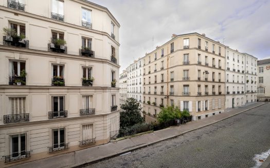 Capital charm one bedroom at Montmarte s village