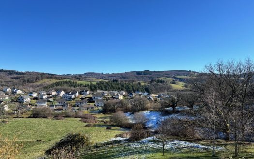 Stone village house, 2 bedrooms, large basement, garden, amazing views.