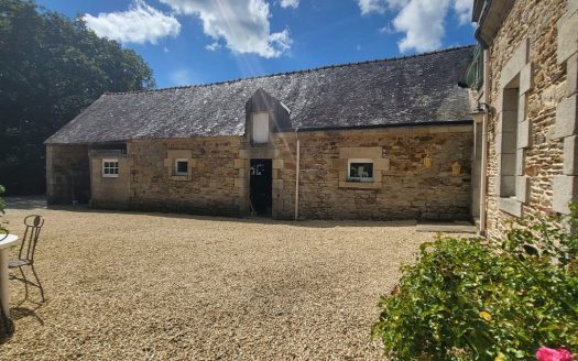 Renovated longere with two stone barns