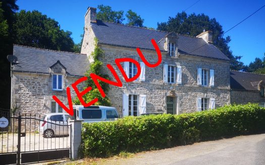 Large stone house plus gite in the Valley de Blavet