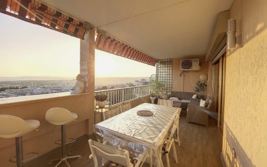 4 room apartment, 100 sqm panoramic sea view