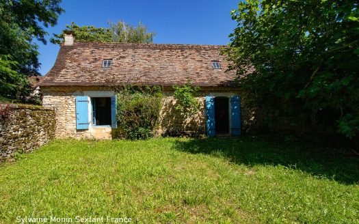 Stone house to renovate