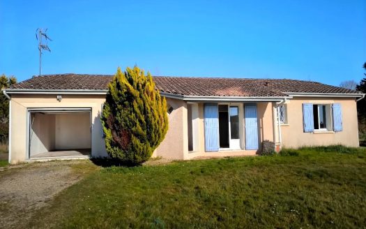 BERGERAC, GROUND FLOOR  HOUSE AT 2 KM FROM TOWN CENTER